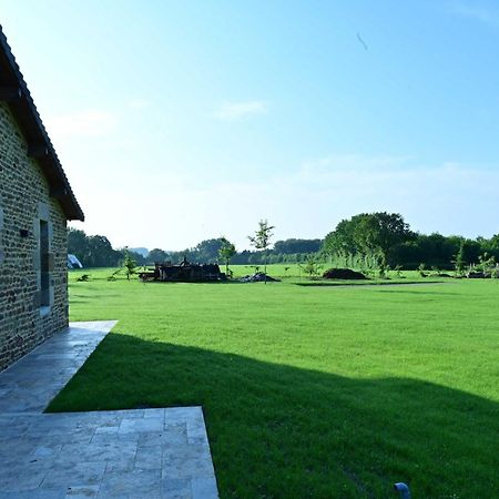 Villa La Grange Et Le Nid Saint-Pierre-des-Nids Exterior foto