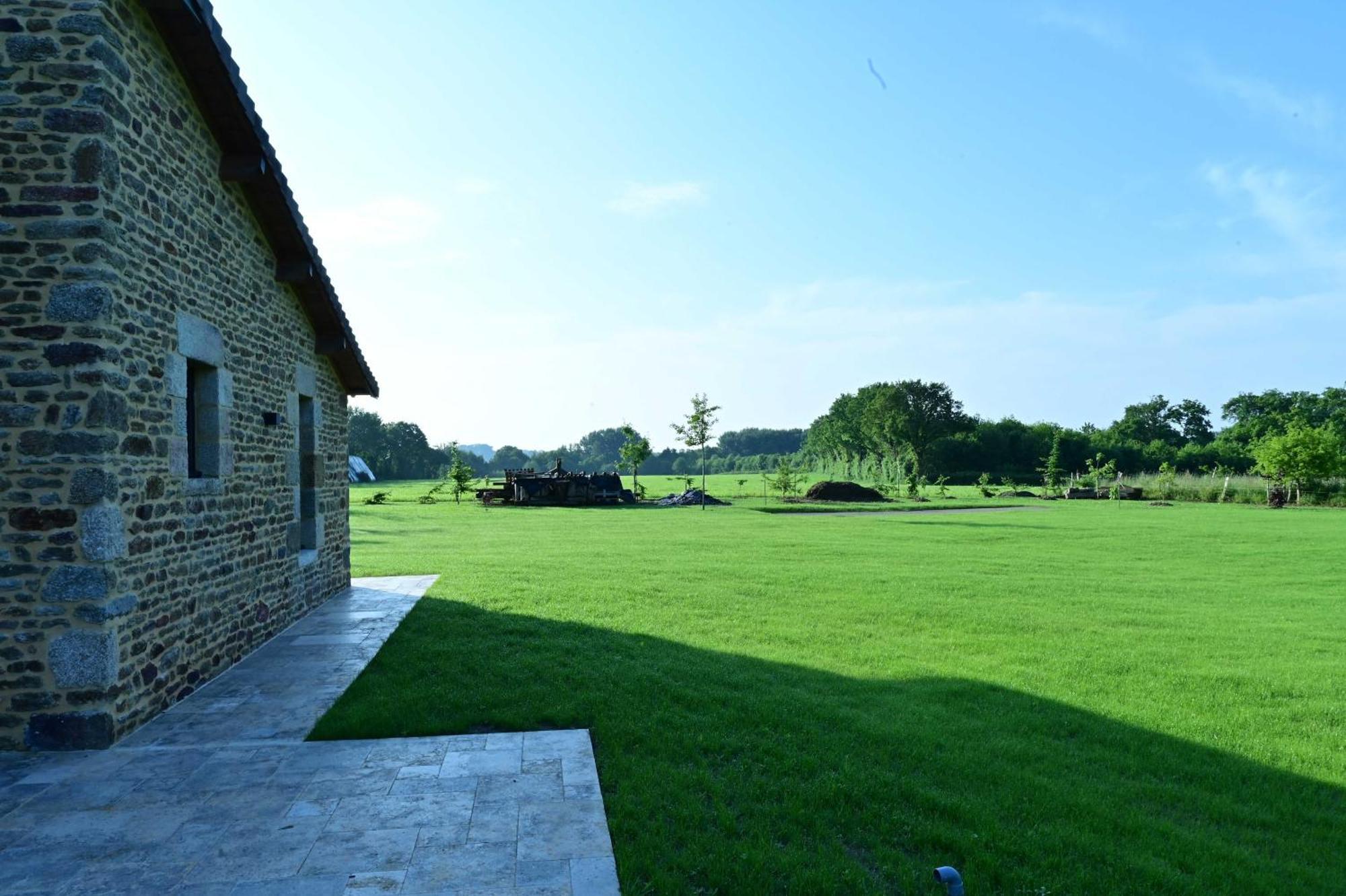 Villa La Grange Et Le Nid Saint-Pierre-des-Nids Exterior foto