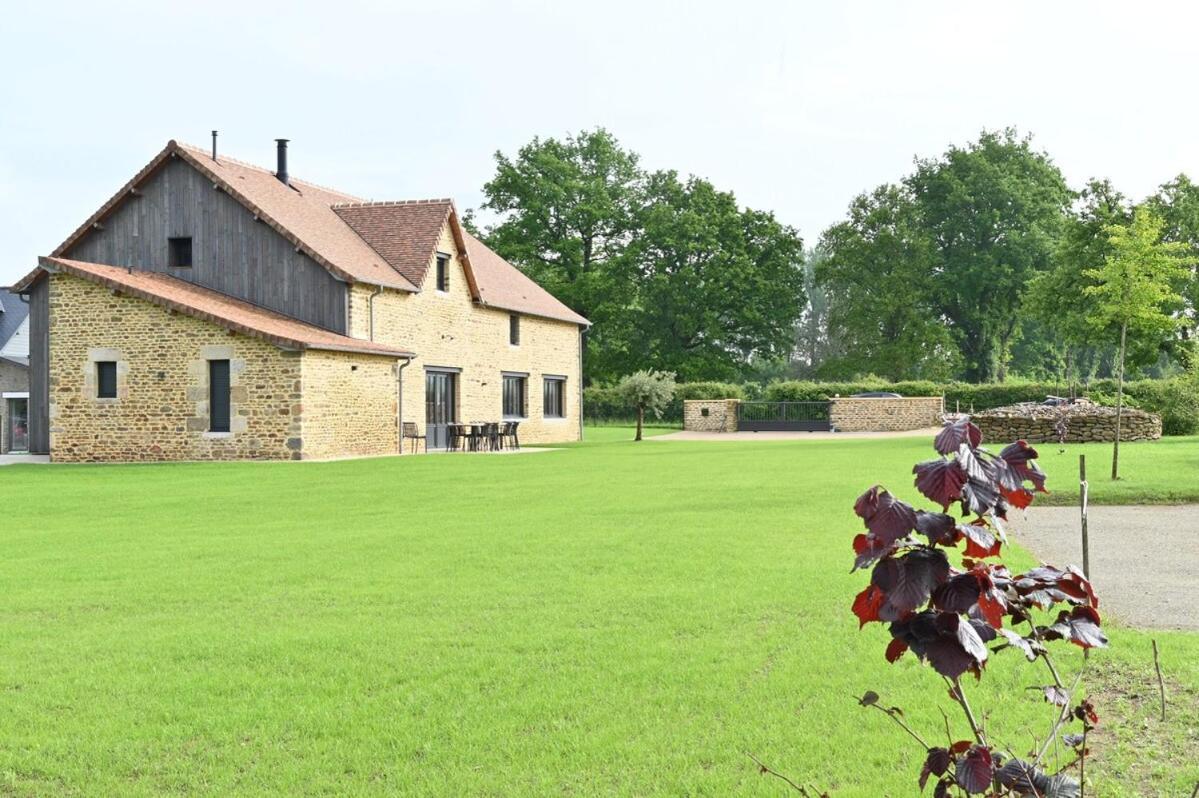 Villa La Grange Et Le Nid Saint-Pierre-des-Nids Exterior foto