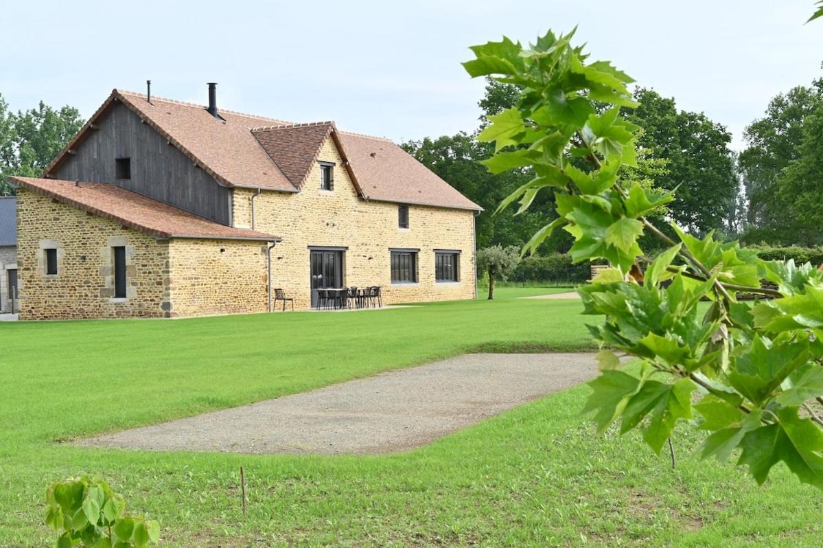 Villa La Grange Et Le Nid Saint-Pierre-des-Nids Exterior foto